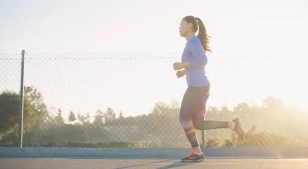 Jakie cardio na redukcji? Najlepsze ćwiczenia na skuteczne odchudzanie