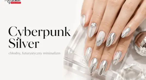 Dłonie z paznokciami w stylu "Cyberpunk Silver". Efekt lustra na paznokciach, chłodny, futurystyczny minimalizm.