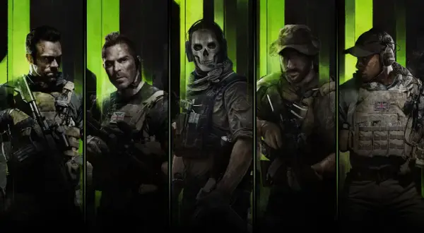 Pięciu żołnierzy w taktycznym rynsztunku, w tym ikoniczny ghost cod, gotowych do akcji na tle zielonych pasów.