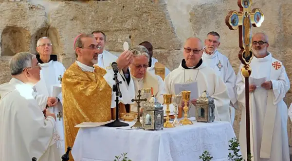 Czy Stary Testament obowiązuje katolików? Poznaj jego prawdziwą rolę