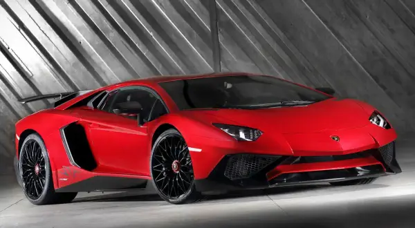Ile koni ma lamborghini? Poznaj moc i osiągi różnych modeli