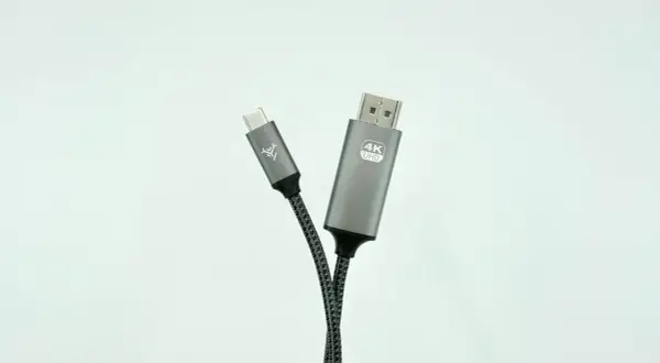 Kabel USB-C do DisplayPort 4K UHD. Dowiedz się, displayport co to i jak działa.