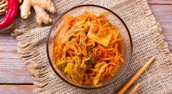 Kimchi z kapusty pekińskiej: Prosty przepis i pewny sukces w domu!