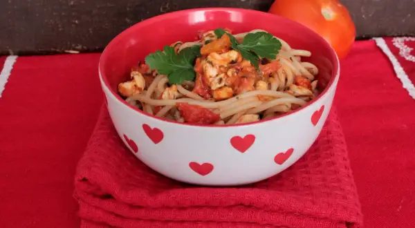 Spaghetti bolognese z kurczakiem - zdrowa alternatywa dla klasyki
