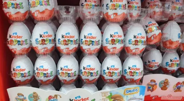 Kinder z jakiego kraju pochodzi? Odkryj włoskie korzenie marki