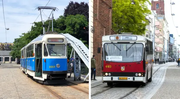 Wrocławskie tramwaje: niebiesko-biały na moście i czerwony na ulicy.