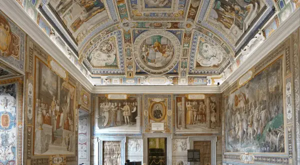Interno riccamente affrescato del Palazzo Farnese a Caprarola. Un luogo da visitare, acquista i tuoi biglietti!