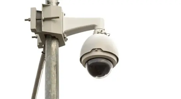 Jakie są instalacje na osiedlu i jak wpływają na Twoje bezpieczeństwo?