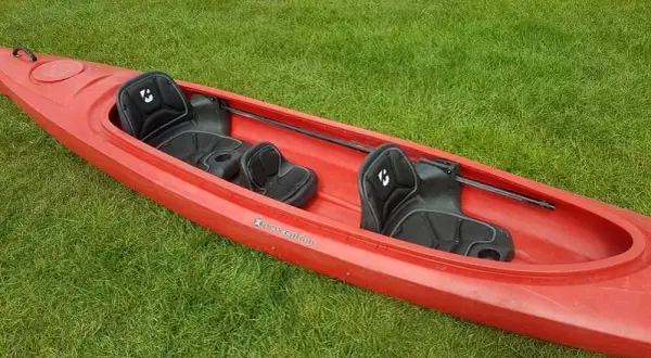 Ile waży kajak dwuosobowy? Wybierz idealny dla siebie!