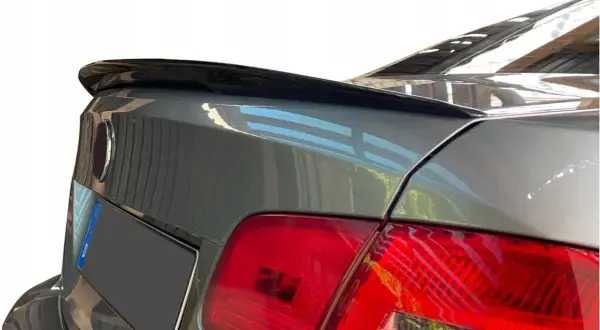 Spoiler do BMW E90: Wybór, montaż i style. Czy warto?