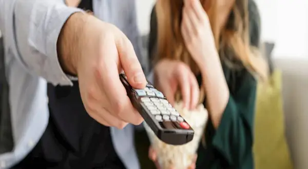 Jak podłączyć telewizję naziemną do telewizora bez dekodera i uniknąć problemów