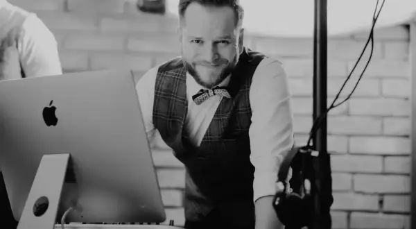 Kto płaci ZAiKS na weselu? DJ czy organizator? Wyjaśniamy!