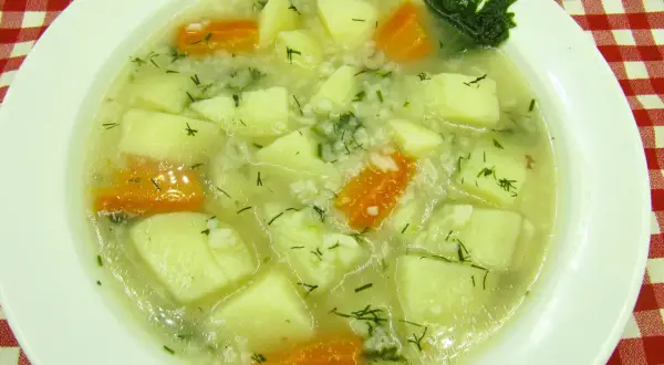 Przesolona zupa? Ziemniak, ryż i 7 skutecznych metod ratunku!
