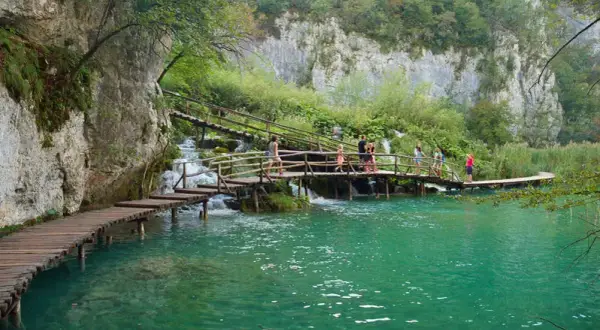 Jeziora Plitwickie: Ile czasu na zwiedzanie? Gotowe scenariusze