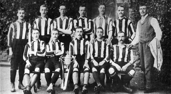 El origen del fútbol: ¿Fue en 1863 o mucho antes? Descúbrelo