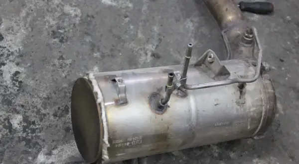 Objawy zapchanego DPF w Ford S-Max - jak uniknąć poważnych problemów