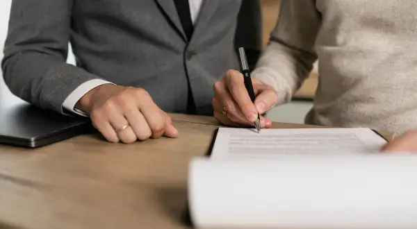 Upadłość firmy ile trwa? Sprawdź, co wpływa na czas procesu