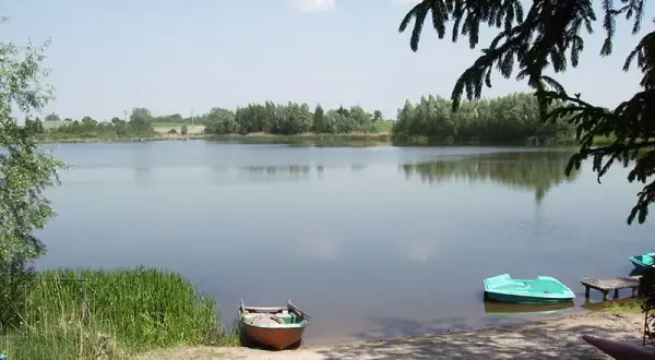 Jezioro Ostrowite Kuj-Pom: Łowisko marzeń i idealny relaks
