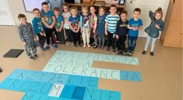 Dziecko z autyzmem w przedszkolu ile godzin? Kluczowe informacje dla rodziców