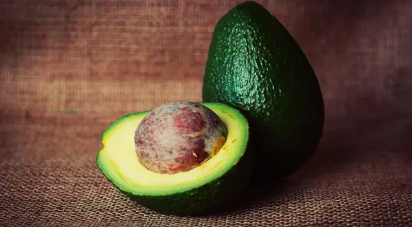 Jakie awokado do guacamole wybrać, aby uniknąć rozczarowania?