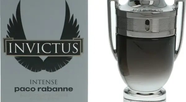 Paco Rabanne Invictus Intense 100ml w butelce w kształcie pucharu.
