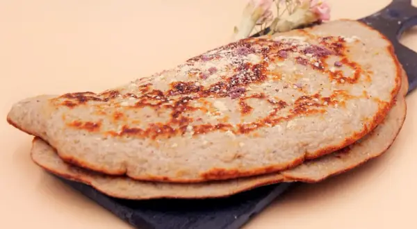 Słodki omlet, idealny na śniadanie. Ten przepis na omlet na słodko zachwyci każdego.