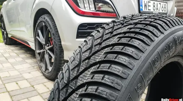 Bieżnik opony zimowej: 1.6 mm legalnie, ale 4 mm bezpiecznie
