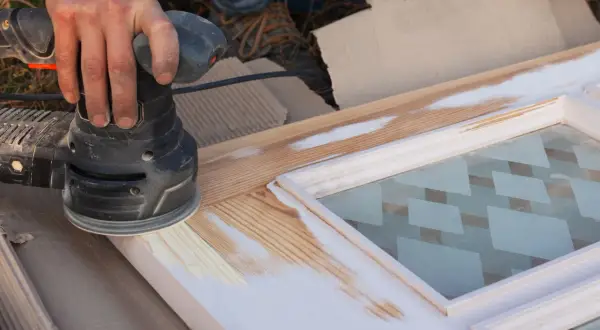 Odnowienie drzwi PRL z szybą: Spektakularna metamorfoza DIY!