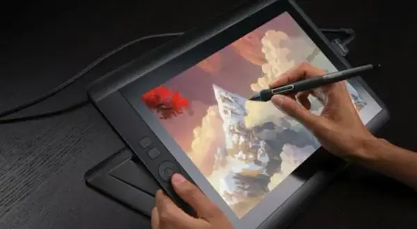 Do czego służy tablet graficzny i jak może zmienić twoją pracę?