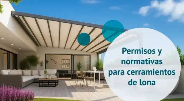 Un porche cerrado con jardín, ideal para disfrutar del exterior. Texto sobre permisos y normativas para cerramientos de lona.