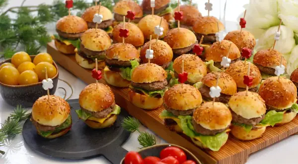 Mini burgers apéro : 7 recettes pour bluffer vos invités !