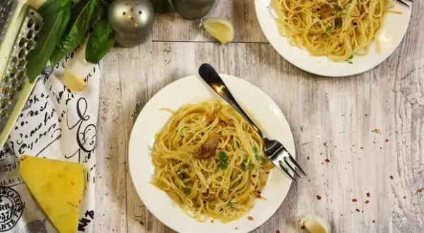Idealne Aglio e Olio: Przepis, błędy i sekrety włoskich mistrzów