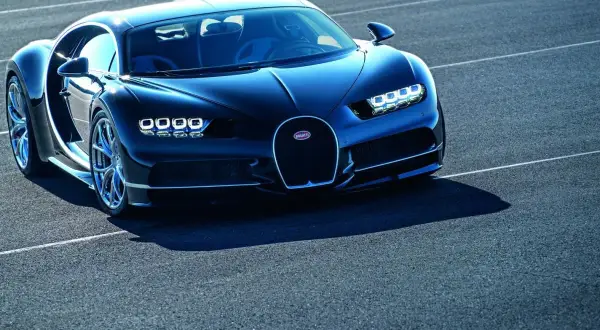 Bugatti Chiron: Ile pali? Prawda o W16 i astronomicznych kosztach