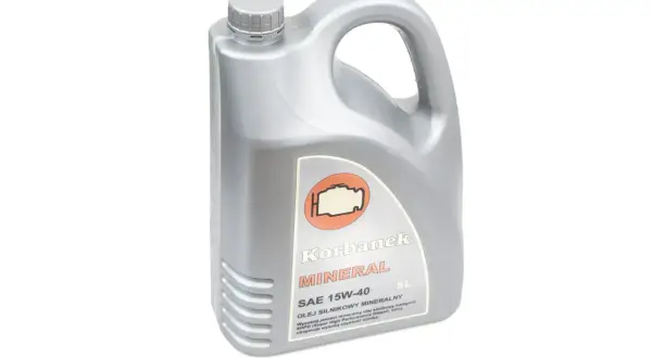 Olej hydrauliczny do Renault: G2, UTTO? Uniknij awarii!