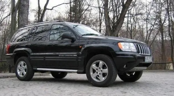 Jeep Grand Cherokee: Ile pali? Dane producenta vs realne spalanie.
