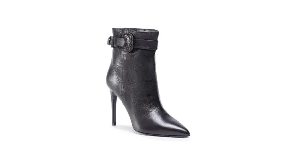 Tronchetti neri in pelle Patrizia Pepe con tacco alto e fibbia decorativa. Eleganza e stile per ogni occasione.