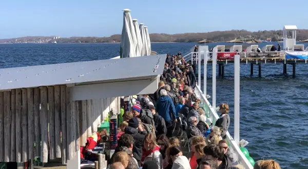 Seebar Kiel: Meerblick, Genuss & Tipps für Ihren Besuch in Düsternbrook