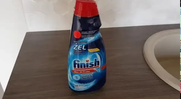 Żel Finish: Jak używać, by naczynia lśniły? Poradnik