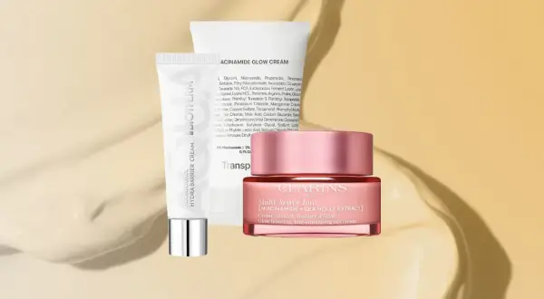 Zwei Hautpflegeprodukte: eine Tube Biotherm Aquasource Hydra Barrier Cream und ein Tiegel Clarins Multi-Active Jour. Beide sind reichhaltige feuchtigkeitscremes für strahlende Haut.
