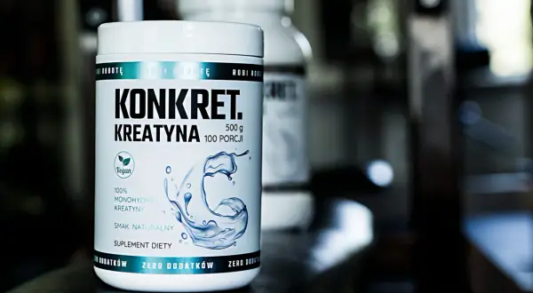 Kreatyna przed treningiem: Co daje? Mity i fakty o suplementacji