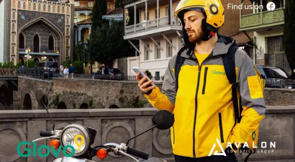 Kurier Glovo: Zarobki do 50 zł/h? Sprawdź, jak zacząć!