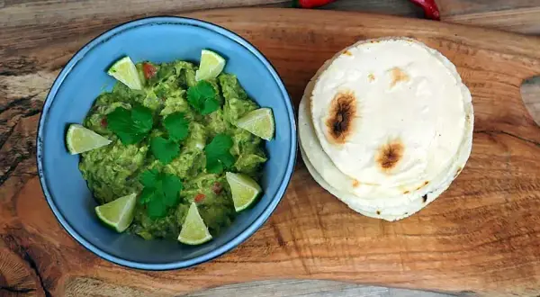 Jak smakuje guacamole? Odkryj zaskakujące smaki i aromaty