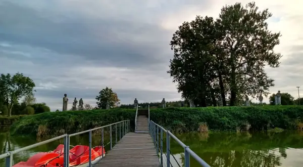 Łochów atrakcje, które zaskoczą całą rodzinę i umilą czas