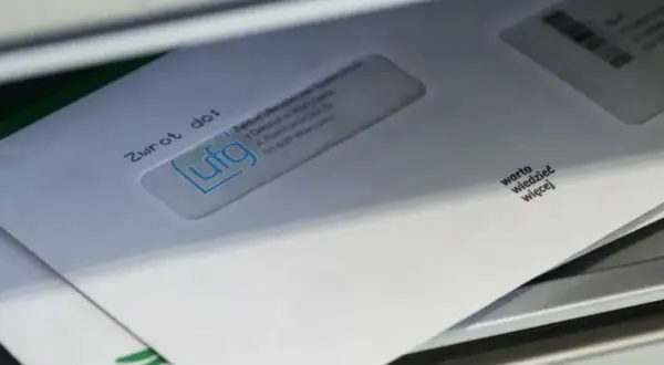 Koperta zwrotna do UFG, z adresem i hasłem "warto wiedzieć więcej". Może zawierać informacje o ufg kary.