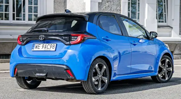 Ile kosztuje nowa Toyota Yaris? Cennik i wersje wyposażenia