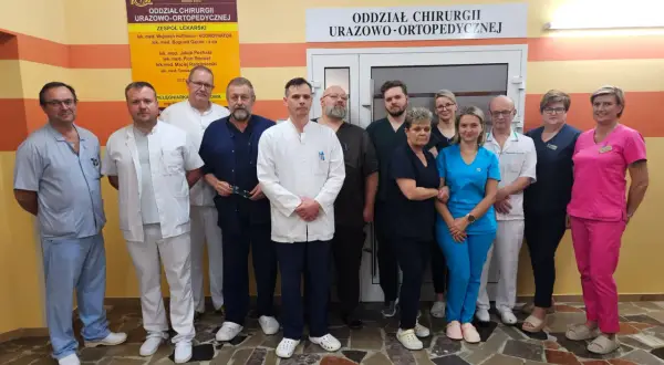 Ortopeda na NFZ: Jak znaleźć dobrego, omijając długie kolejki?