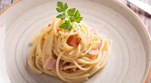 Carbonara Italiana: El Secreto de la Receta Auténtica sin Nata