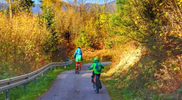 Trasa rowerowa Czorsztyn Niedzica - piękne widoki i wyzwania na szlaku