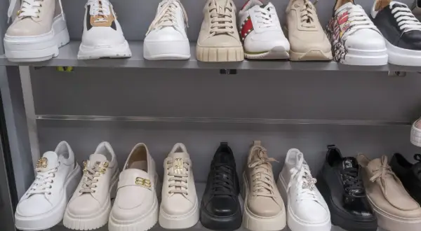 Gdzie kupić buty w Krakowie? Odkryj najlepsze sklepy i oferty