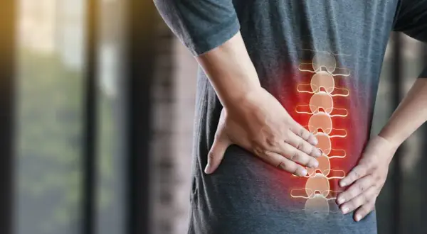 Fizjoterapeuta czy ortopeda? Kto skutecznie wyleczy Twój ból?